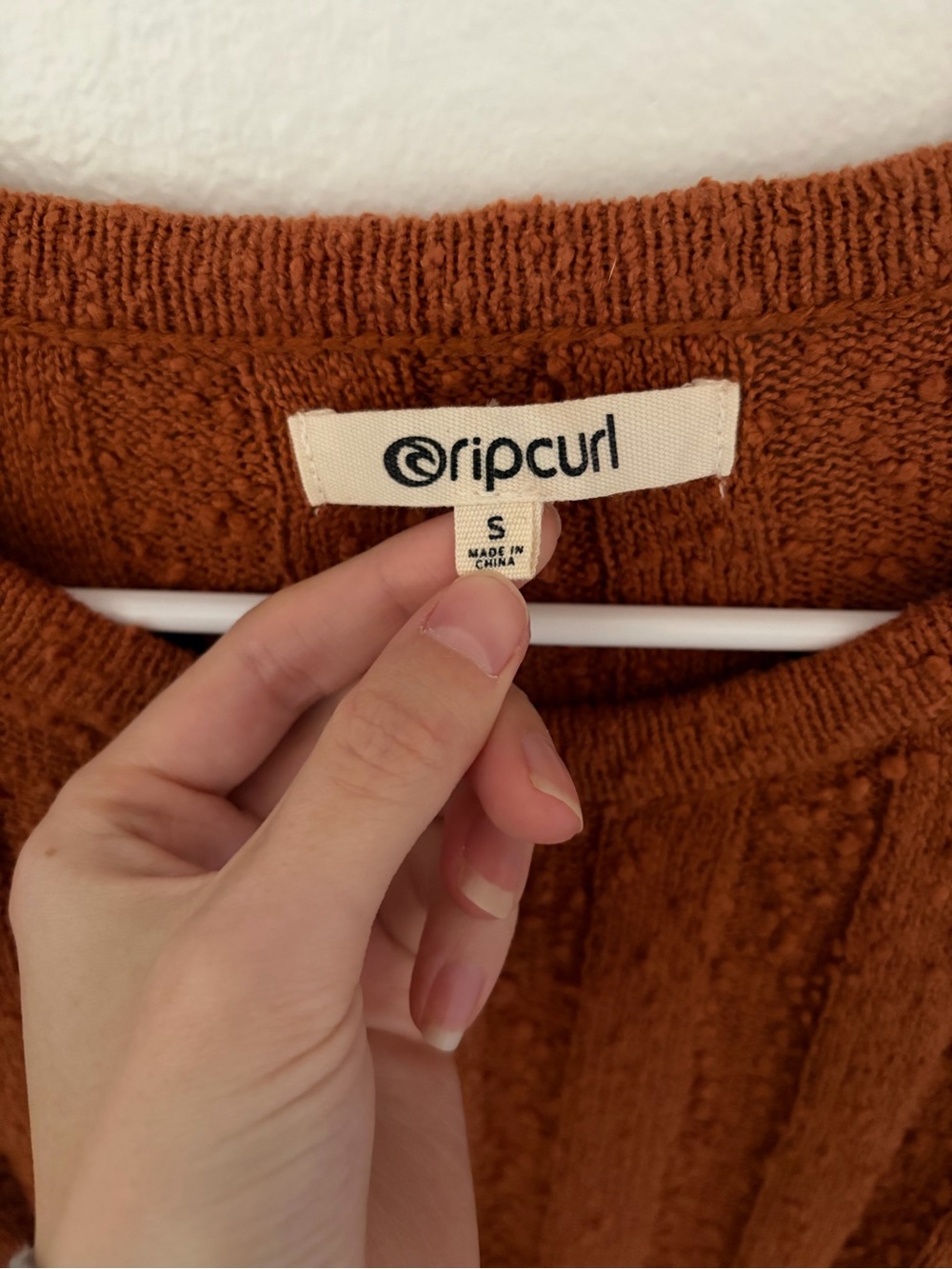 Rip Curl Rust Ribbed Crewneck Sweater - Picture 2 of 4